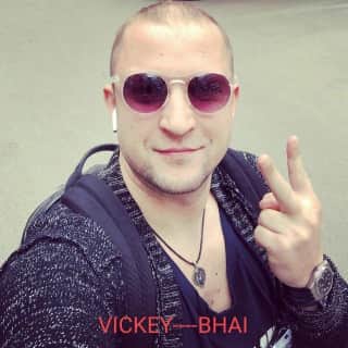 VICKEY----BHAI ️(SATTA KING) ️