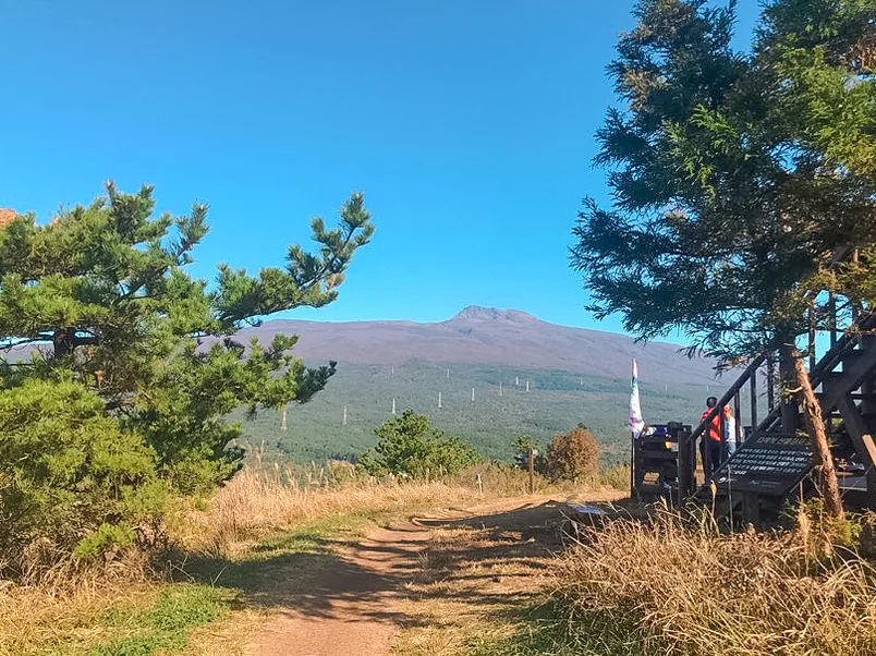 alt - 済州島西帰浦の高根山（コグンサン）で心身を癒すハイエンドトレッキング｜K-Life Hack