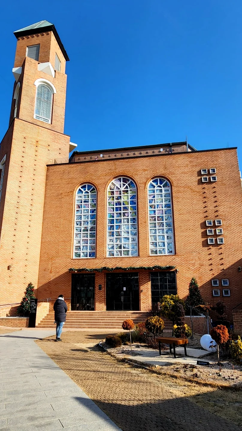 alt - Maedrim: A 120-Year-Old Church Reimagined as Korea's Grandest Cafe & Cultural Hub