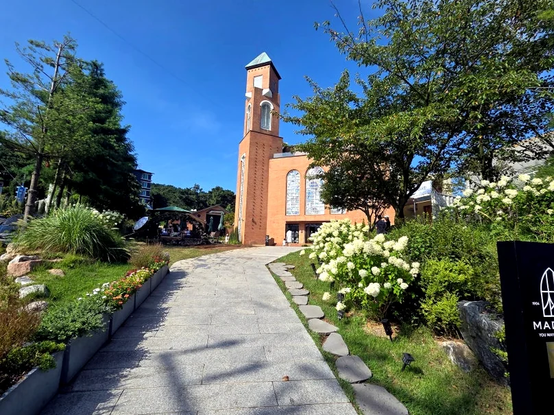 alt - Maedrim: A 120-Year-Old Church Reimagined as Korea's Grandest Cafe & Cultural Hub