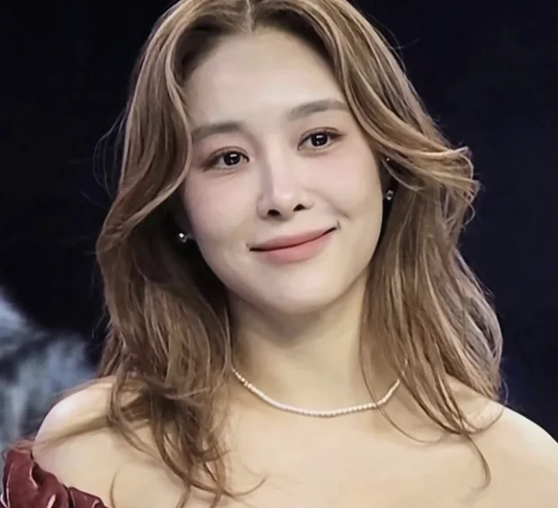 A high-quality professional close-up of Ock Joo-hyun reflecting the premium lifestyle of Hannam residents - Hannam The Hill (한남더힐): The Fortress of Korea's Ultra-Elite and the Ock Joo-hyun Milestone