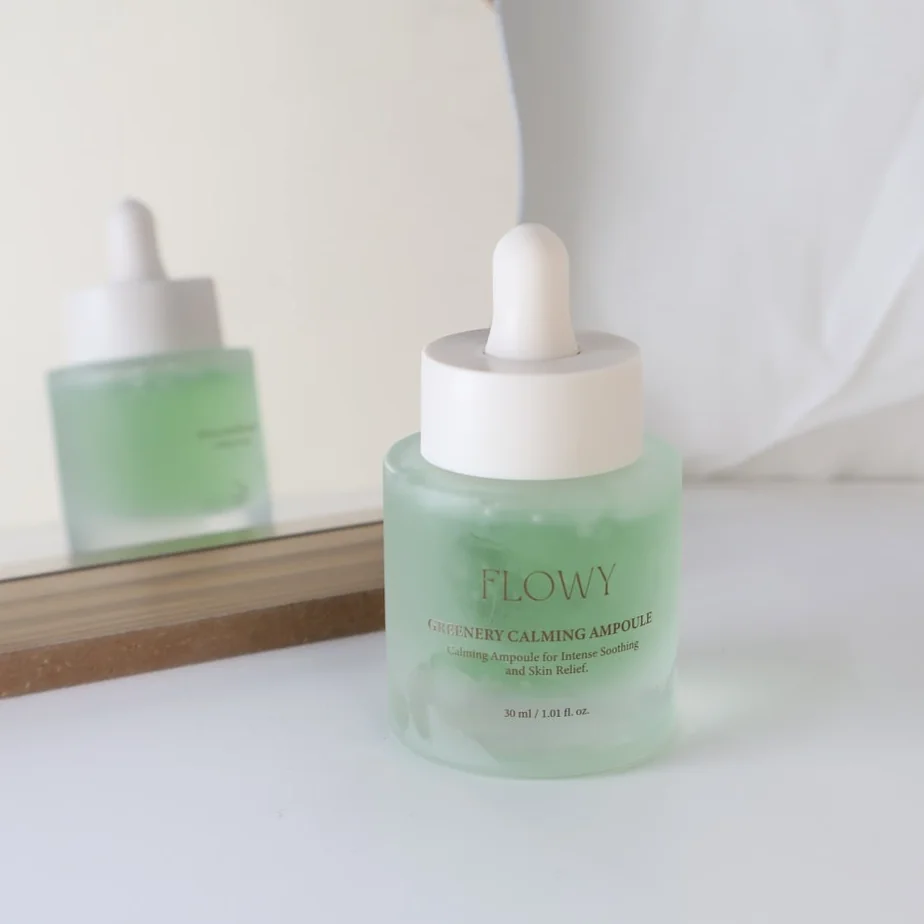 alt: 「Browy」の鎮静アンプルのミニマルなプロダクトショット。 - 2026年最新 | 聖水洞「ムシンサ・ビューティーフェスタ」完全ガイド：K-Beautyの聖地を巡る