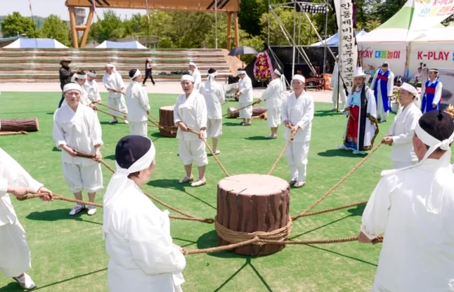 Featured image of post 2026年5月の韓国旅行、安東（アンドン）へ。伝統と遊びが融合する「車戦将軍・魯国公主祭り」完全ガイド