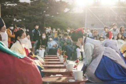 Traditional lanterns illuminating the ancient stone paths of the palace grounds - Royal Filial Piety Reimagined: The 2026 Changgyeonggung Yayeon Night Banquet