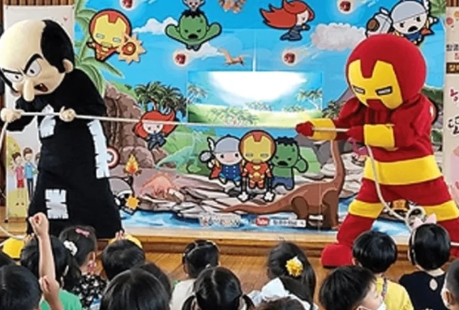 A lively stage performance featuring beloved characters, capturing the high-energy entertainment provided for families during the library festival. - Literary Luxury in Gangnam: The 2026 Great Children’s Day Festival at the National Library for Children and Young Adults