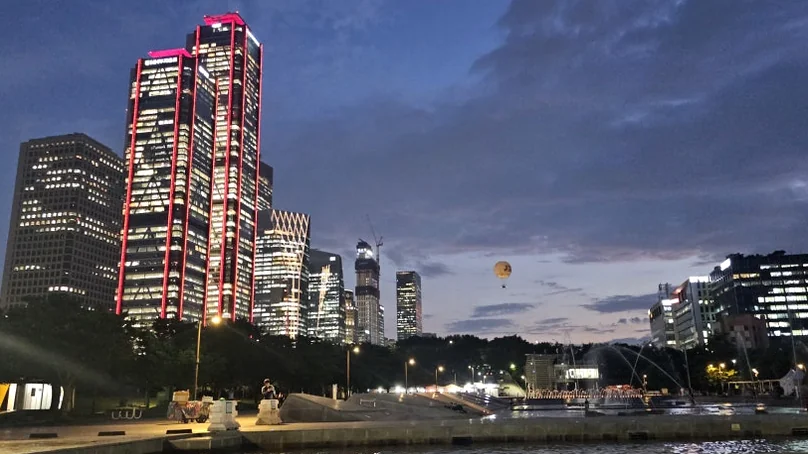 alt="夕暮れ時の汝矣島スカイラインと漢江の反射" - ソウル漢江の夜景に酔いしれる：2026年度版ナイトビュー完全ガイド