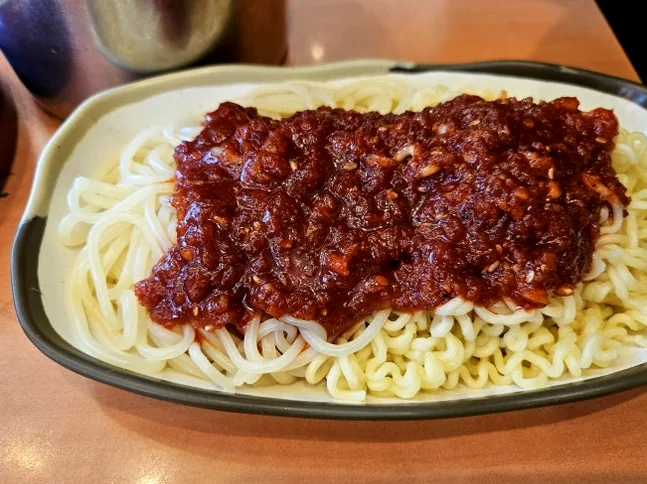 alt - アックジョン・ロデオの伝説を味わう。究極の鶏カルビ専門店『タクロガ』本店完全ガイド