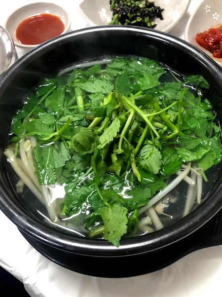 Visual of Manseong Bokjip - Tongyeong Gastronomy: The Transcendent Clarity of Manseong Bokjip