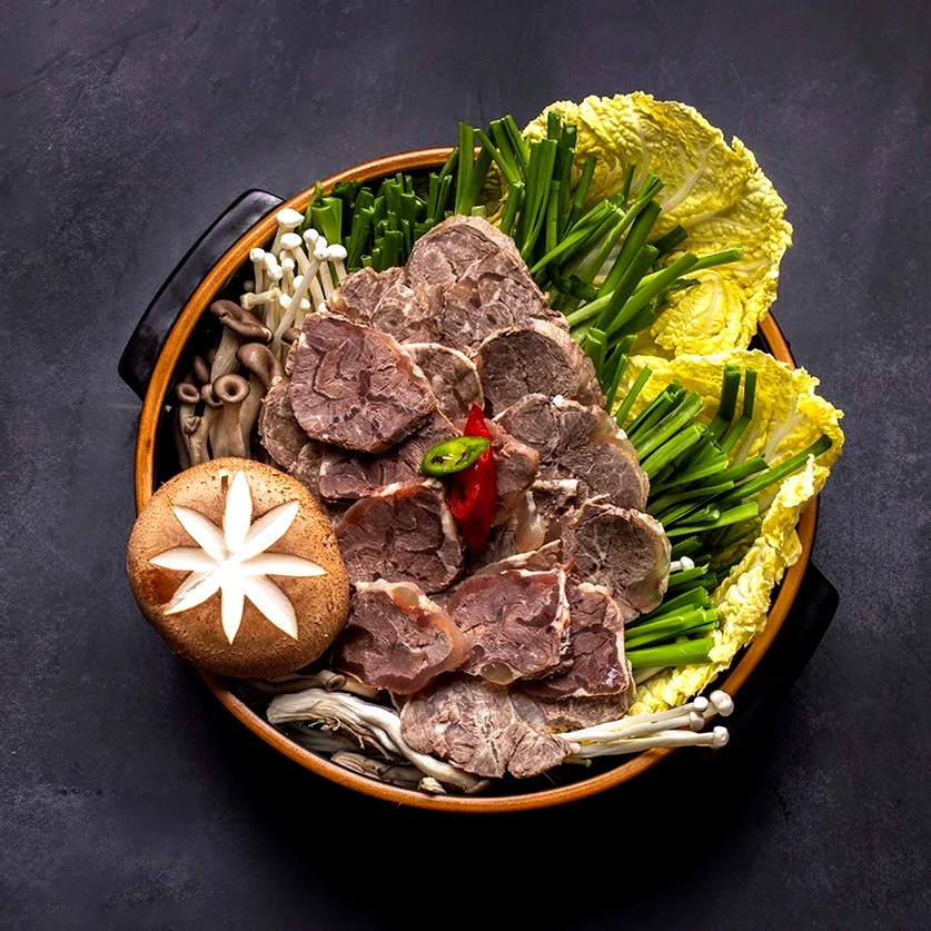 Visual of Woosoook Jeongja Bonjeom - Woosoook Jeongja: The Definitive Guide to Premium Hanwoo and Pyeongyang Cold Noodles