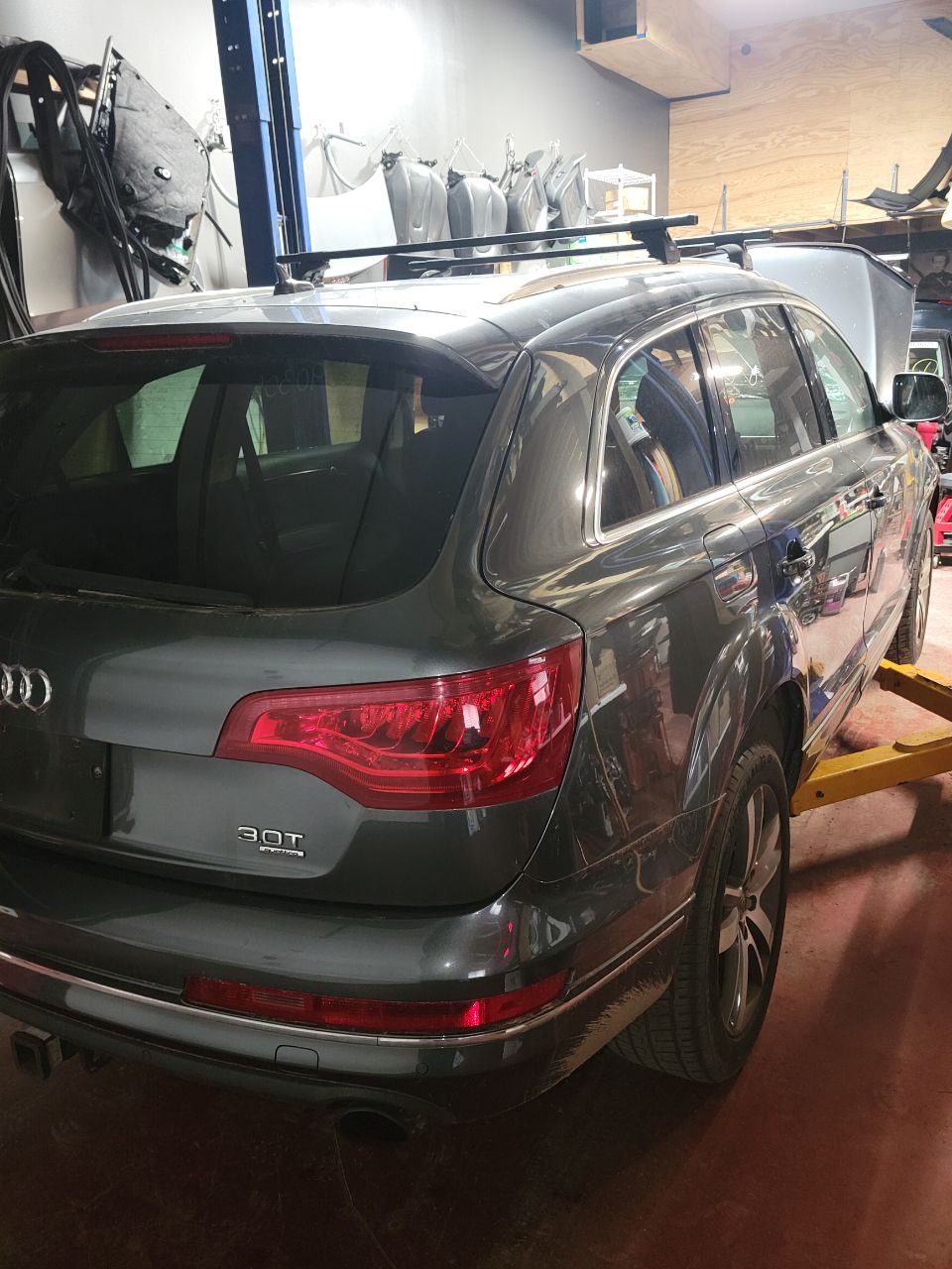 2015 AUDI Q7 — 2015 Q7 ...3016 grey