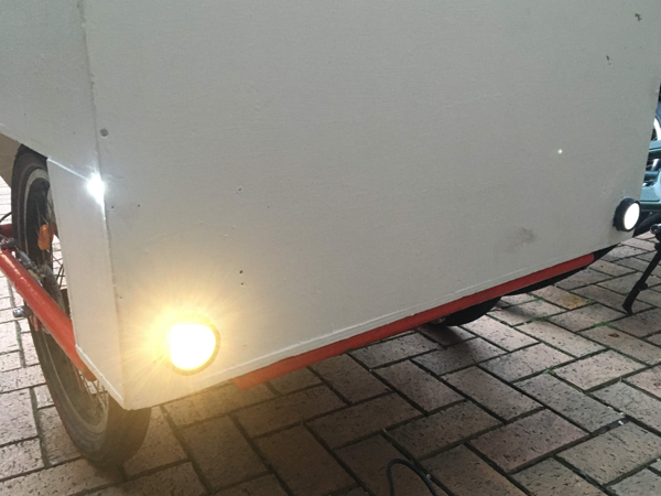 ไฟจักรยาน Blinking ด้วย LED