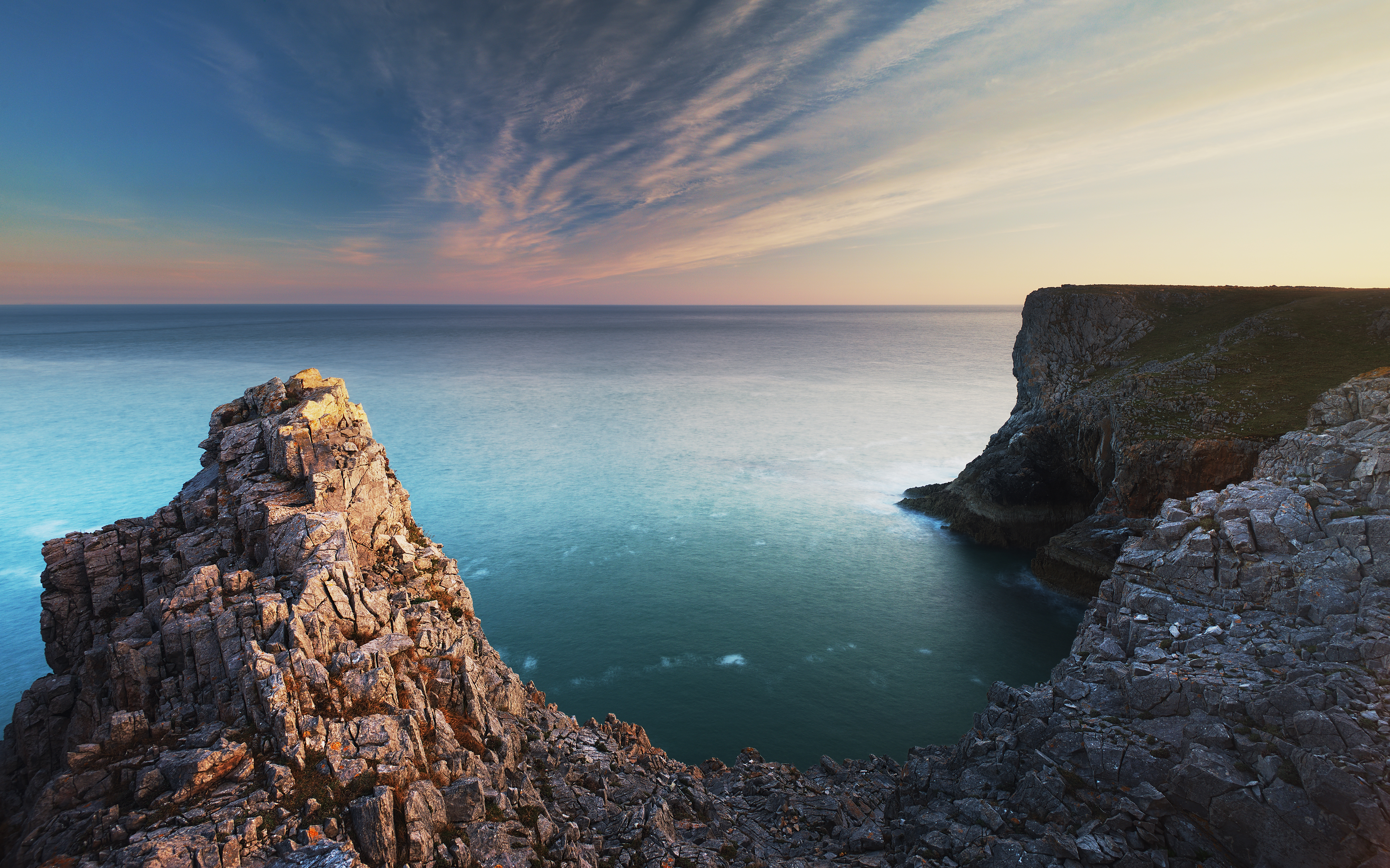 the sea cliffs of pembroke - mac壁纸