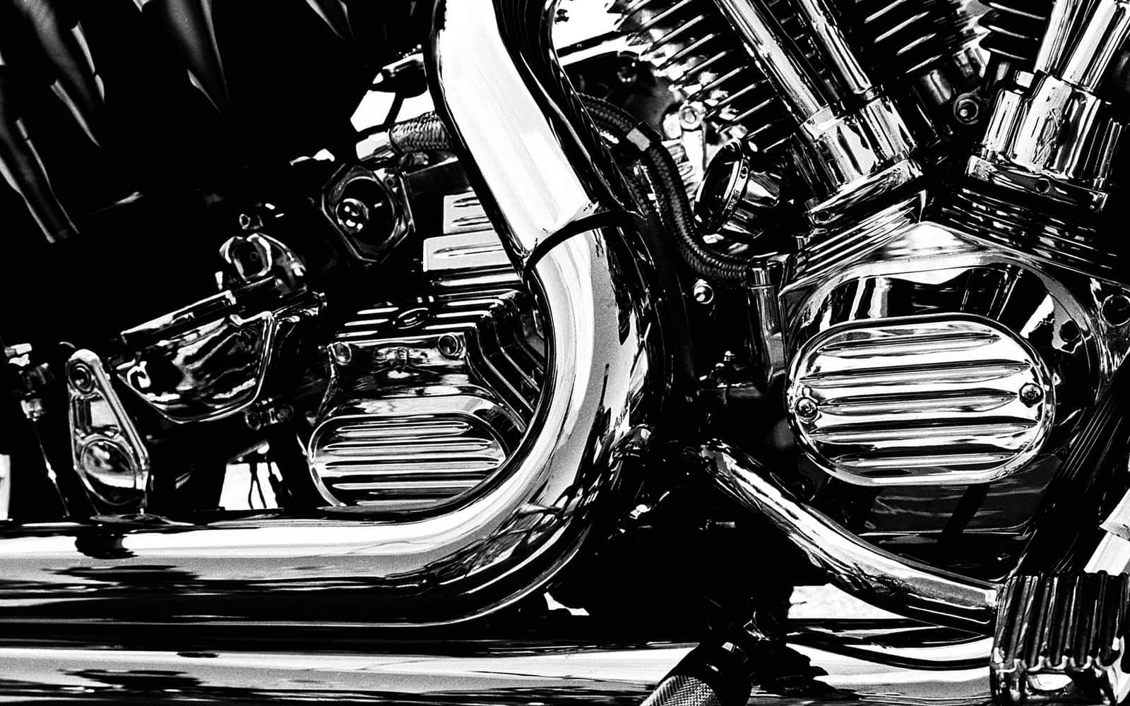 镀铬的摩托车发动机高清壁纸