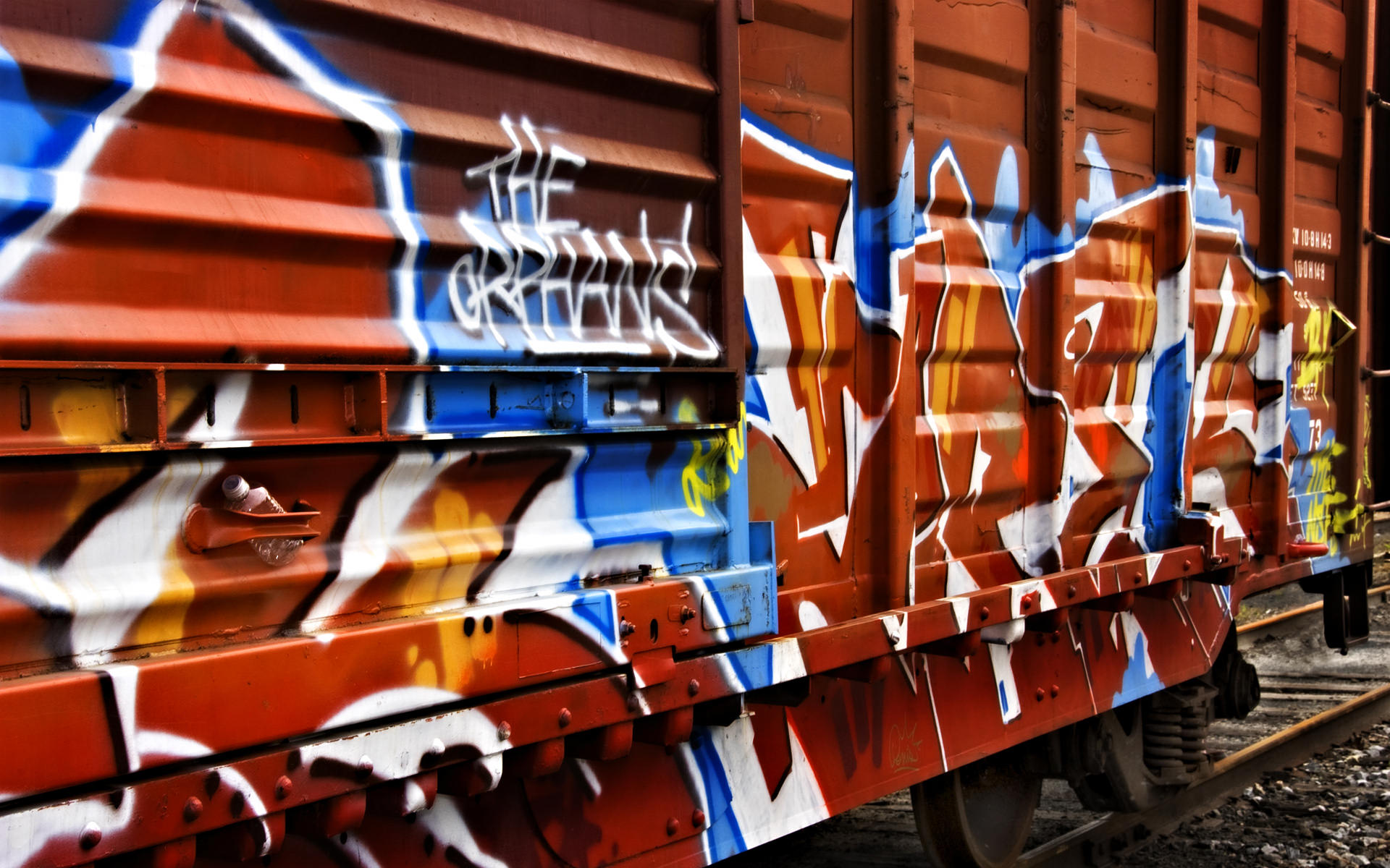 火车上的涂鸦高清壁纸
