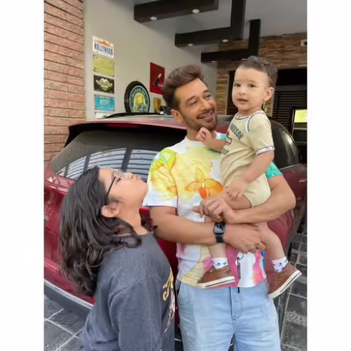 Faysal-Quraishi-Family-Pictures-11