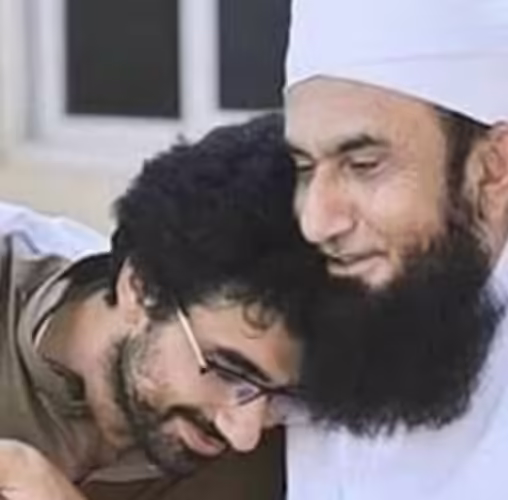 Emotional Video of Maulana Tariq Jamil After His Son's Death