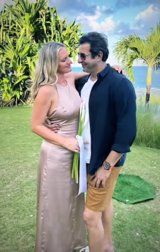 Shaniera Akram Attends Wedding in Bali, Indonesia