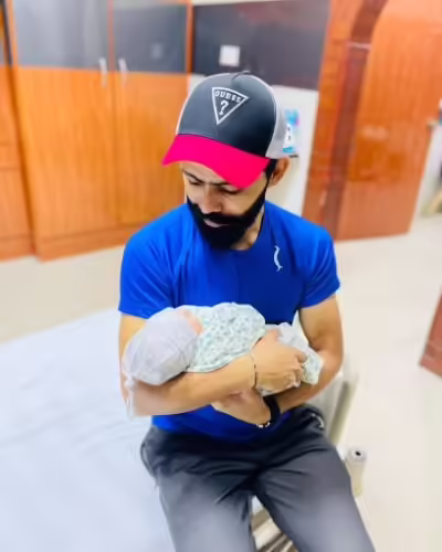 Pakistani Celebrities Who Became Parents In 2023 Pakistani Celebrities Who Became Parents In 2023