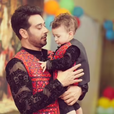 Famous Pakistani Celebrities Who Are The Coolest Dads Ever