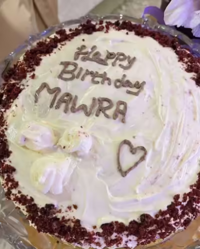 Actress Mawra Hocane celebrates birthday with family