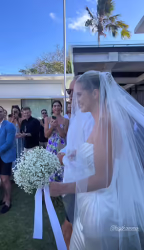 Shaniera Akram Attends Wedding in Bali, Indonesia