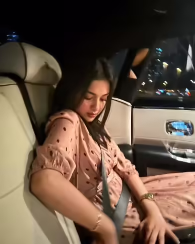 Syeda Tuba Anwar In Her Casual Best On Dubai Trip