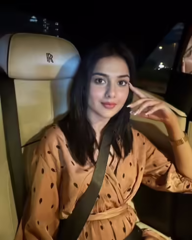 Syeda Tuba Anwar In Her Casual Best On Dubai Trip