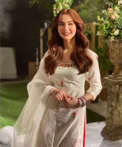 Hania Aamir