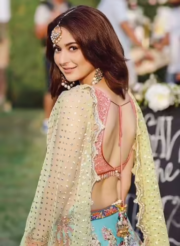 Hania Aamir