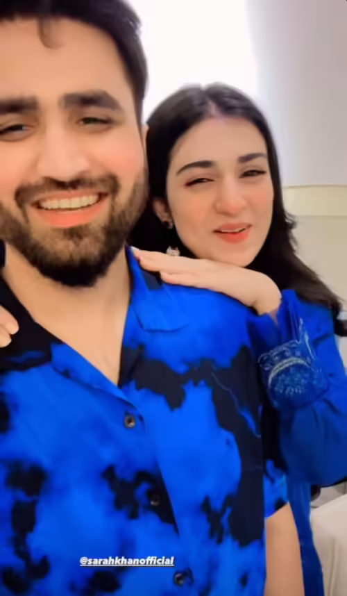 Sarah Khan & Falak Shabir's New Unseen Family Pictures
