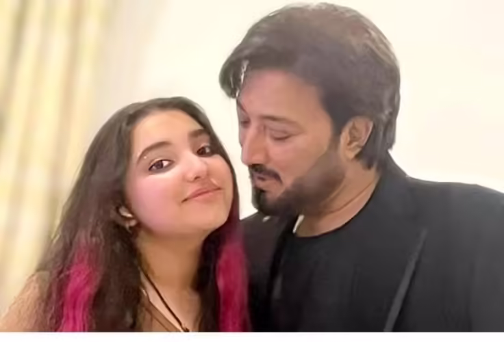 Saud Qasmi and his daughter look amazing in these captivating photos