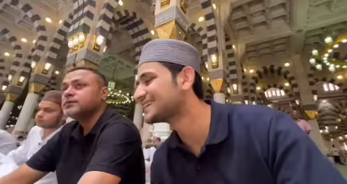 Maaz Safder performing Umrah with family: Shares soulful vlog
