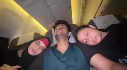 Maaz Safder performing Umrah with family: Shares soulful vlog