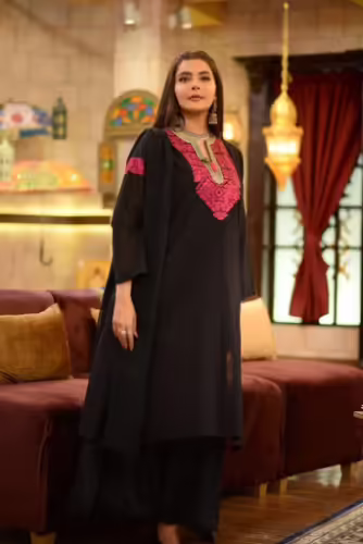 nida-yasir-looks-stunning-in-balochi-dress (1)