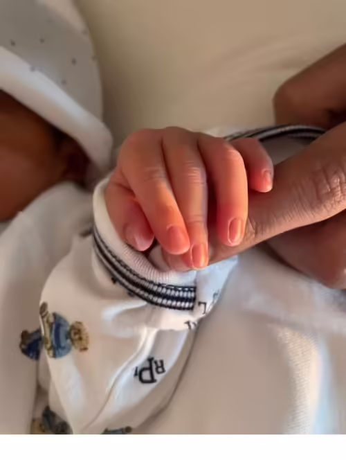 Meray Pass Tum Ho drama actress Rehmat Ajmal blessed with baby boy