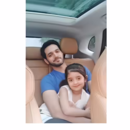 Tere Bin actor Wahaj Ali's wife Sana Farooq resembles Yumna Zaidi in every way