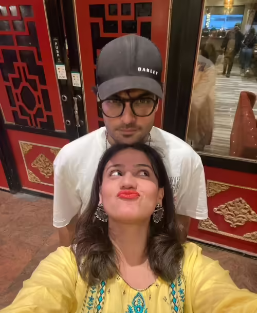 Asad Siddiqui's Adorable Family Pictures