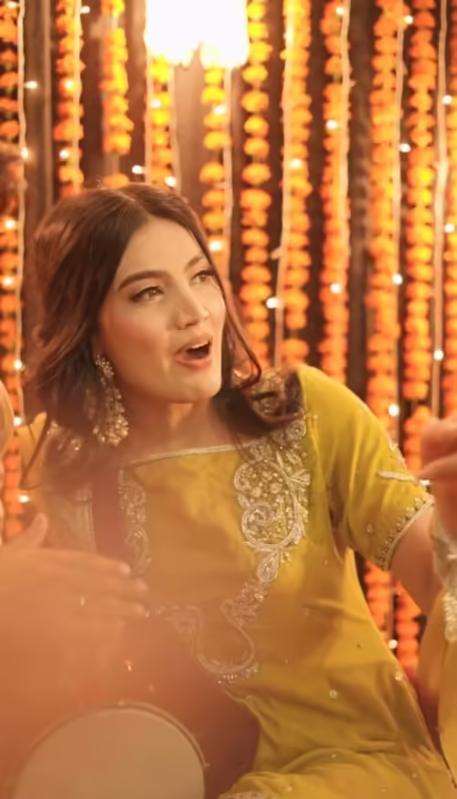 Iqra Kanwal's Grand Dholki Pictures & Video