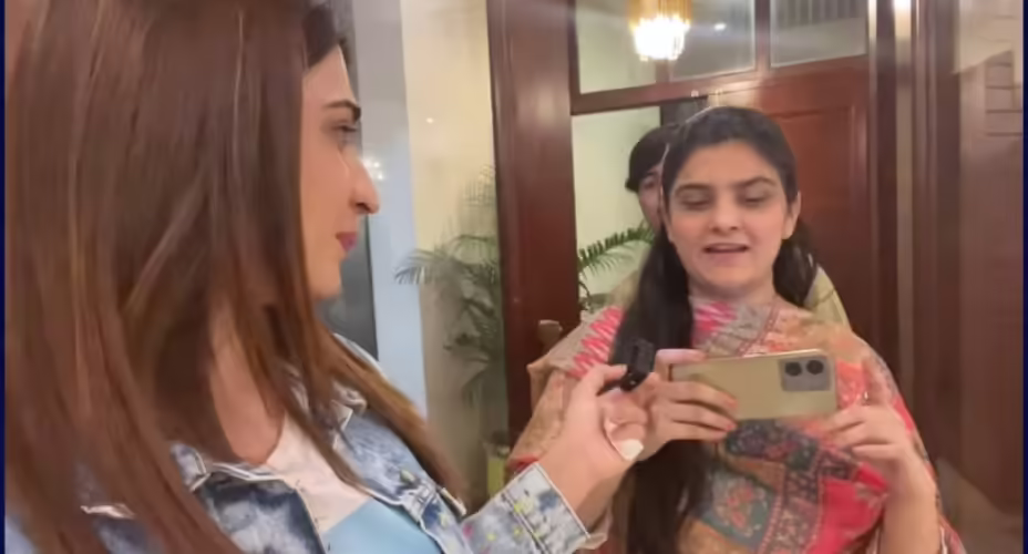 Iqrar Ul Hassan's Alleged Third Wife Video With His First Wife