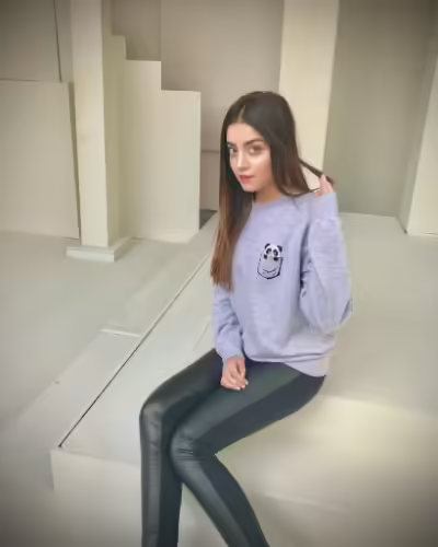 Gorgeous Alizeh Shah Latest Beautiful Pictures