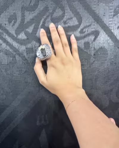 Areeba Habib Performs Umrah