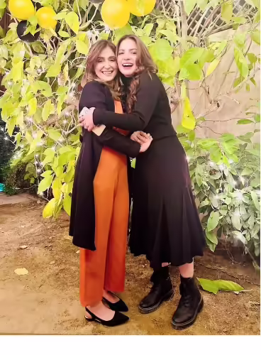 Dananeer Mobeen celebrates birthday with celebrity friends