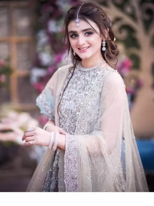 Hira Mani shares her parent's romantic love story