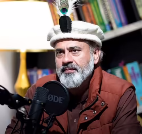 Journalist Imran Riaz Khan Gets Emotional Sharing His Connection With Allah