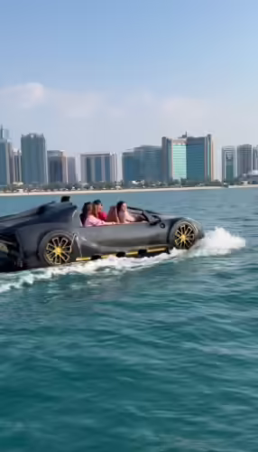 Kanwal & Zulqarnain's Jet Car Experience In Abu Dhabi