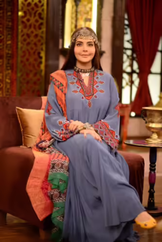Nida Yasir Copying Halima Sultan... Seriously (See Pics)