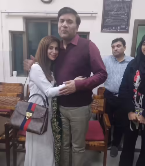 Humaima Malick And Noor Bukhari Share Pictures And Wish For Murshid