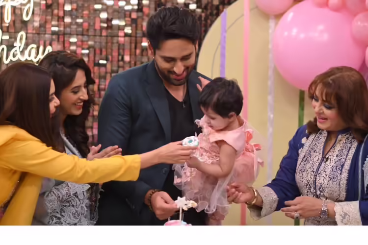 Birthday pictures of Salman Saeed daughter in Nida Yasir morning show