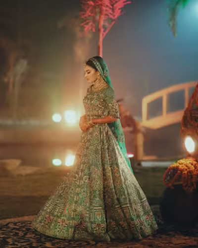 Sistrology Fame Iqra Kanwal's Beautiful HD Mehndi Pictures