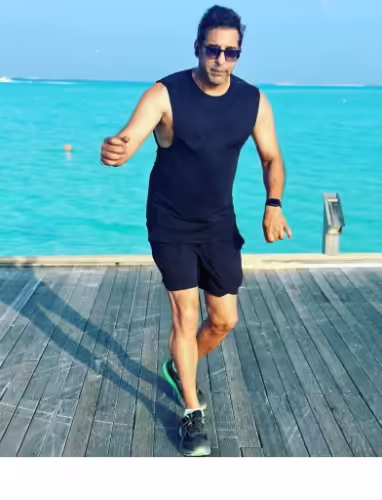 Shaniera Akram’s most captivating pictures with husband Wasim Akram from Maldives